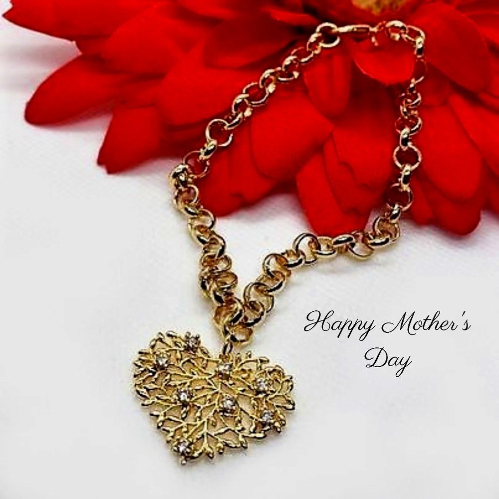 Heart Rhinestone Charm Bracelet - Picture 2 of 12